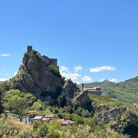 Апартаменты La Ginestra Roccascalegna Экстерьер фото