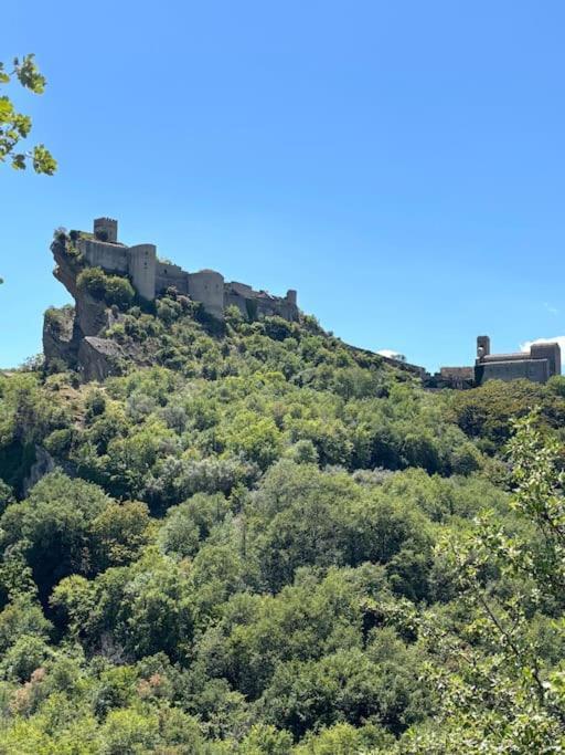 Апартаменты La Ginestra Roccascalegna Экстерьер фото